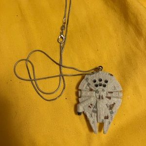 Star Wars plastic millinium falcon necklace. Vintage